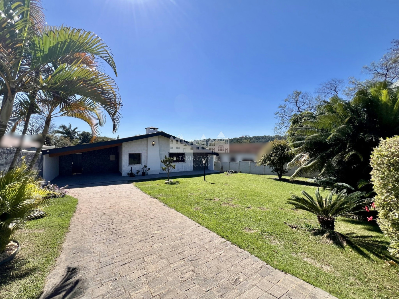 Casa Térrea à venda com 5 quartos, sendo 3 suítes, em Vila Esperia Ou Giglio, Atibaia, SP