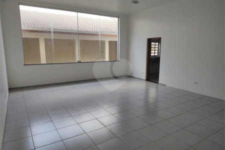Sala Comercial na Prestigiada Alameda Lucas Nogueira Garcez