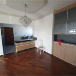 Apartamento Cobertura, no Condomínio Porto Sol.