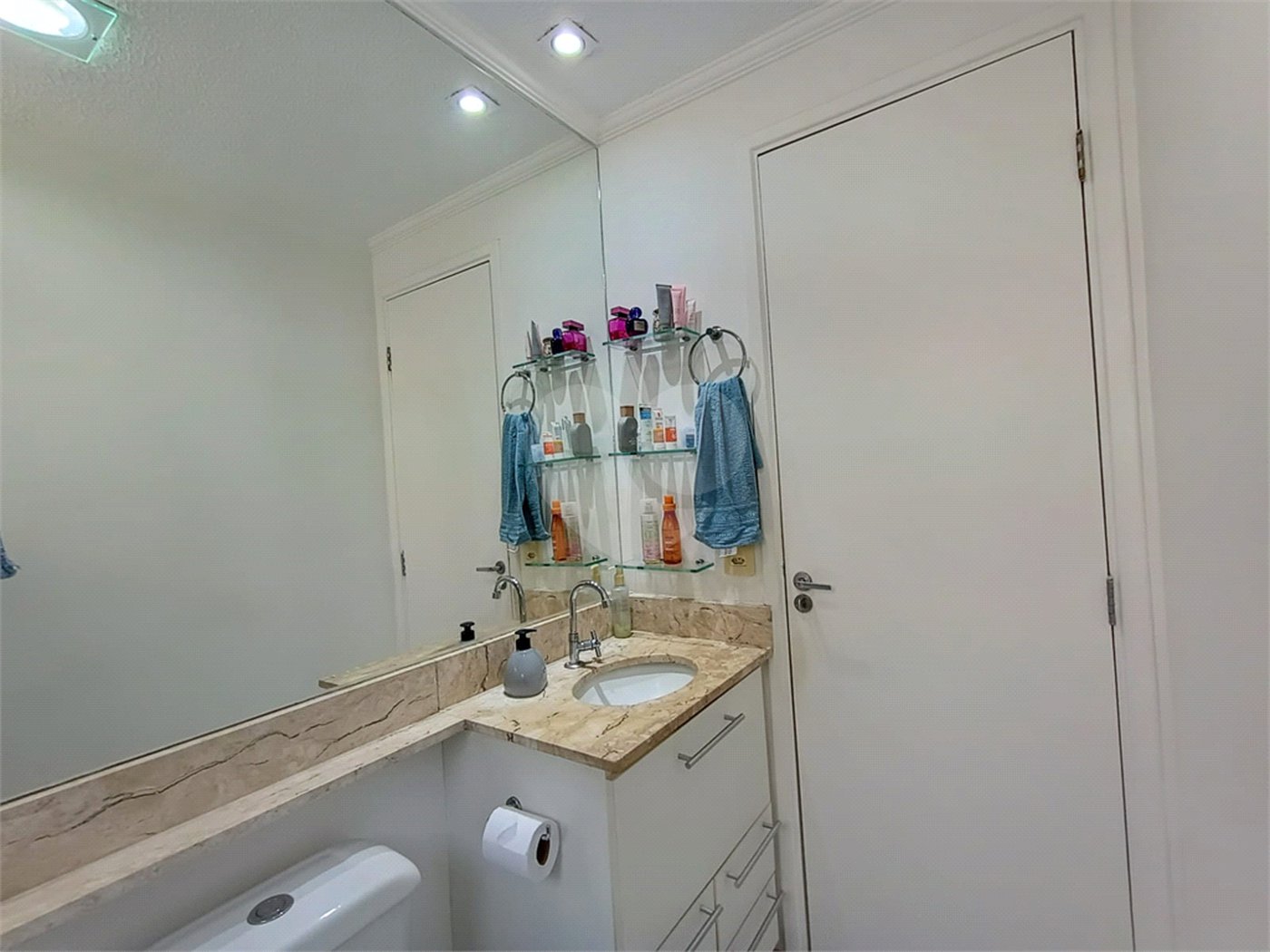 Apartamento para venda no condomínio Orizzonti Di San Carlo. 03 dorm (01 suite)