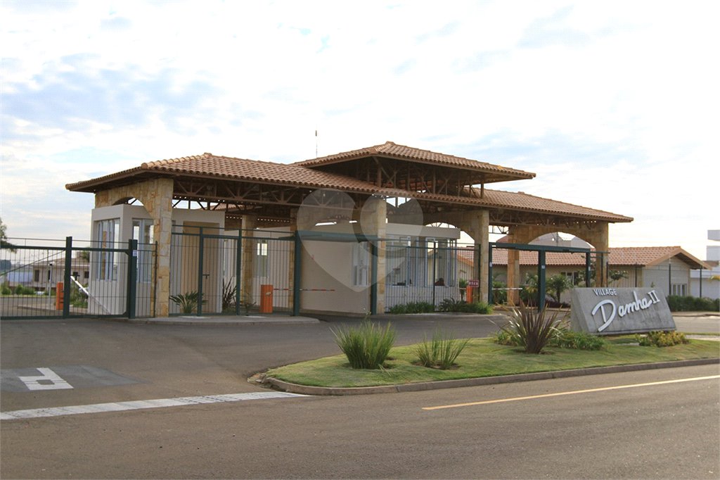 Sobrado para venda no condomínio de alto padrão Village Damha II