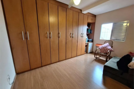 Casa à venda com 3 quartos, sendo 1 suíte,  em Vila Gomes, São Paulo, SP