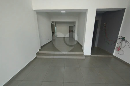 SALÃO COMERCIAL DE 100M² - RECEM REFORMADO