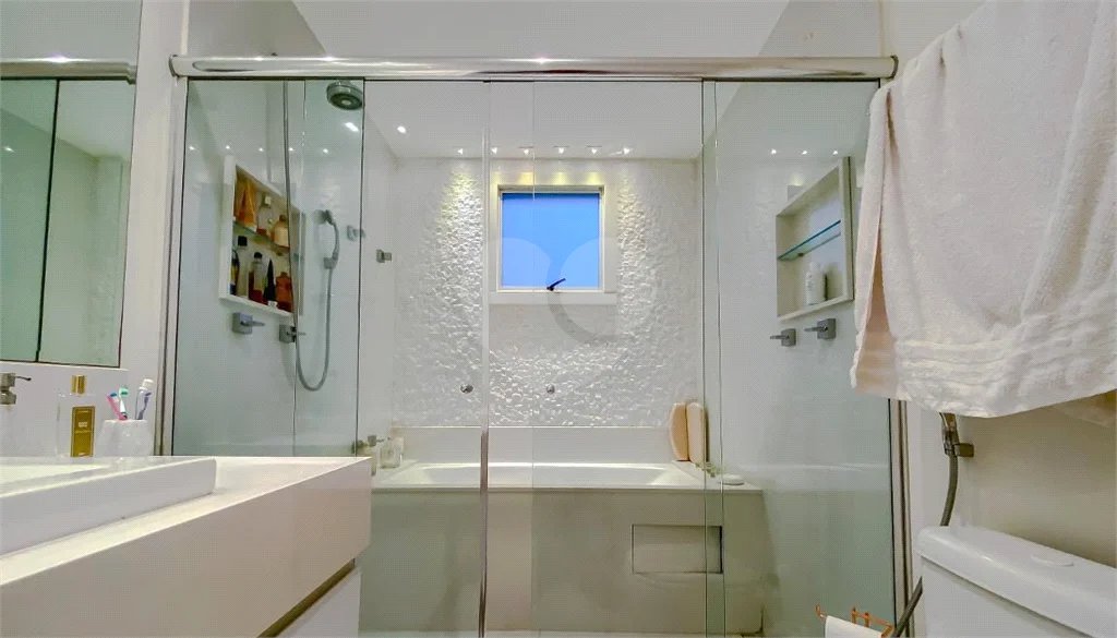 Cond Grand Boulevard. Apartamento na móoca com 228m2 sendo 3 suites 4 vagas, Estuda Permuta.