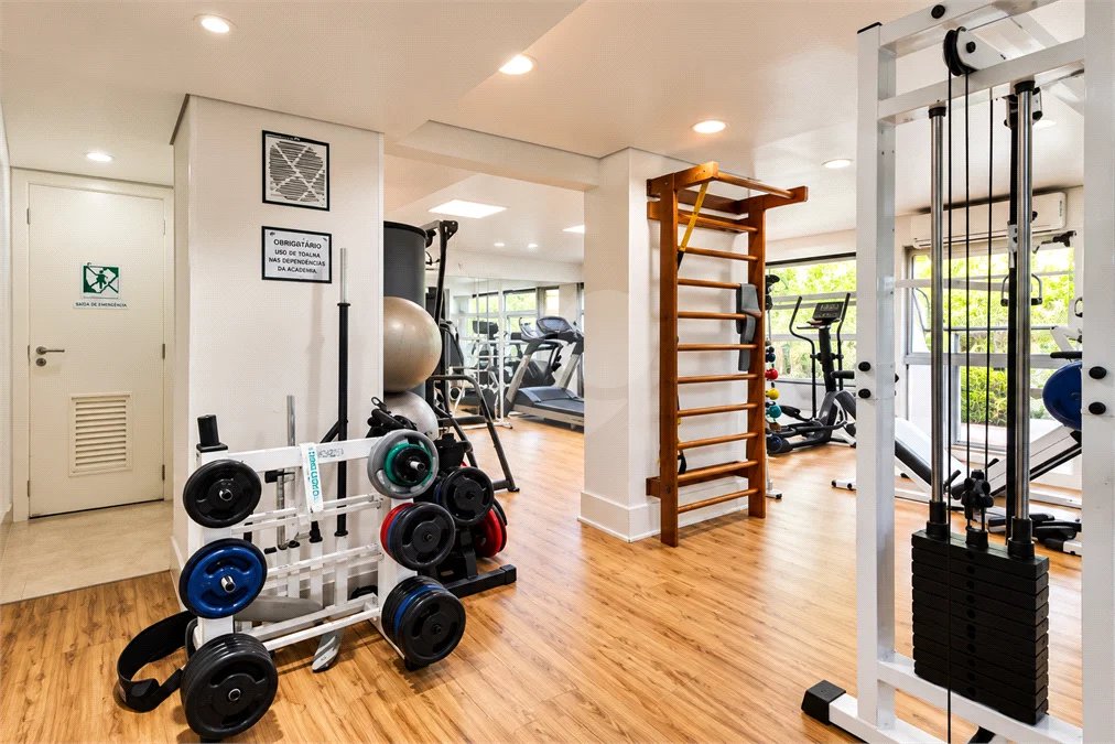 Vila Olímpia - | 128 m² | 3 Suítes | 4 Vagas - Condomínio Clube