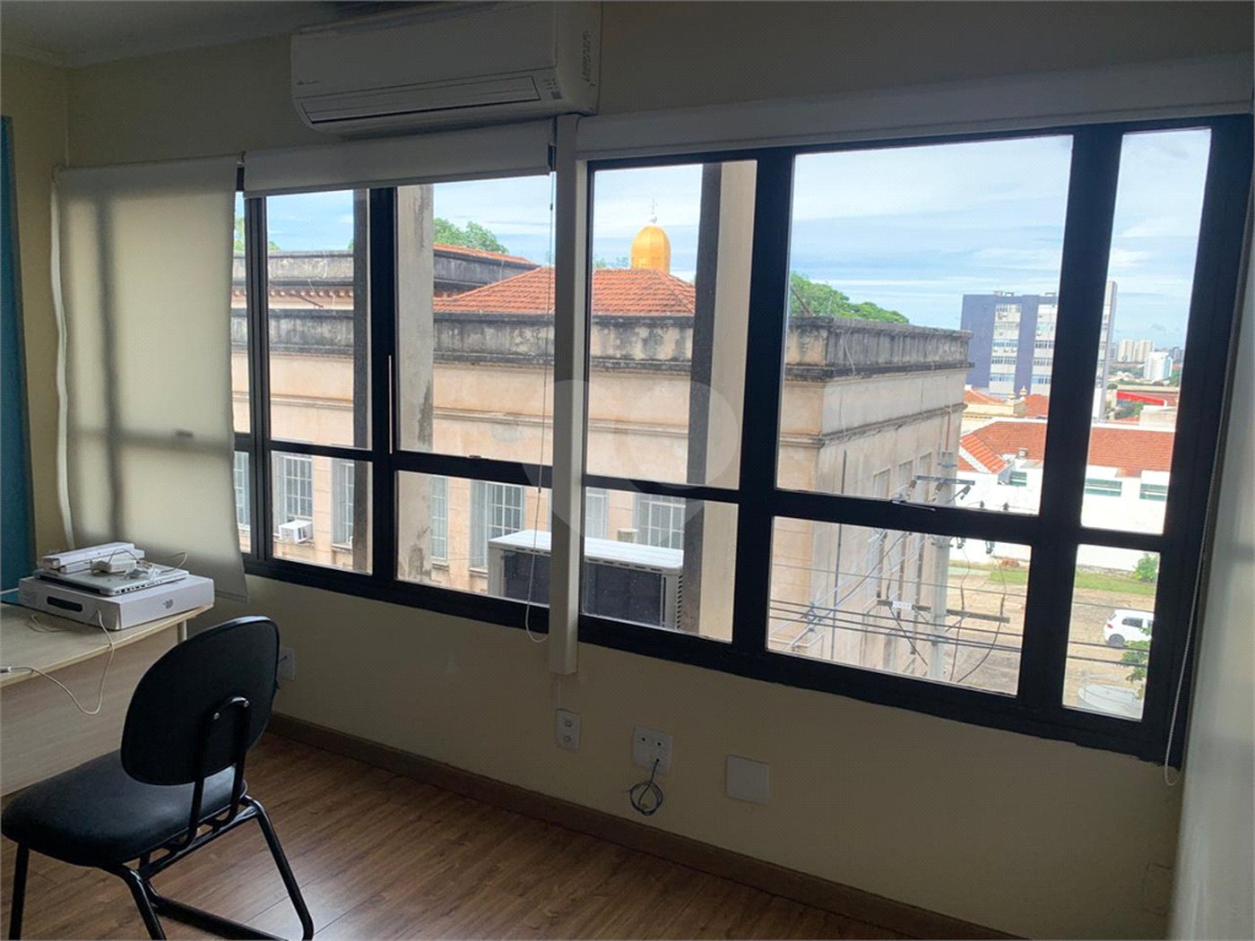 Sala comercial á venda
