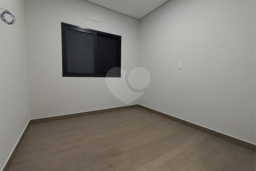 Casa em Condomínio à Venda em Piracicaba/SP.