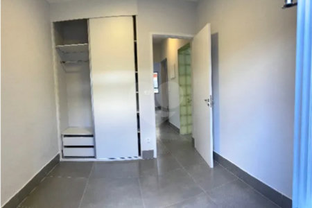 Excelente oportunidade para investidores: três casas locadas, renda mensal imediata e localização estratégica na Saúde!!