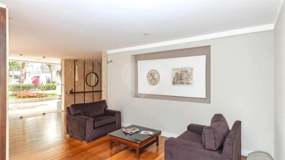Apartamento à venda com 3 quartos, sendo 1 suíte, em Campo Belo, São Paulo, SP