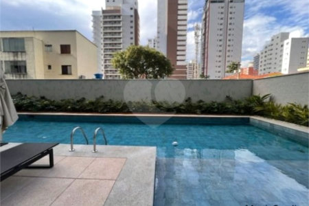 Apartamento com 27m², 1 dormitório, à venda na Vila Olímpia.