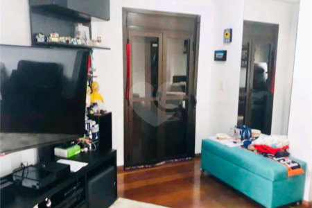 Apartamento à venda na Saúde de 500m² com 5 dormitórios, 4 suítes e 5 vagas