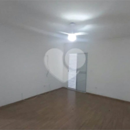 Sobrado á Venda com 200m² - Socorro