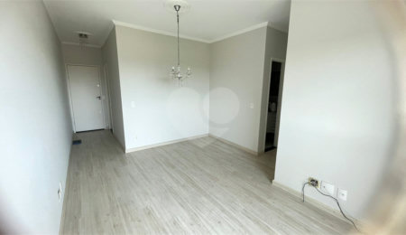 Apartamento à venda com 3 quartos, sendo 1 suíte,  em Vila Santa Terezinha, Rio Claro, SP