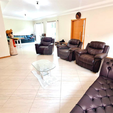 Casa á venda no residencial Eldorado.