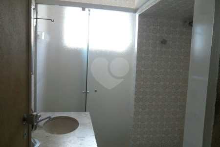 Apartamento com 212m², 4 quartos, 1 suíte, 2 vagas, à venda no bairro Santo Antônio, São Caetano do Sul