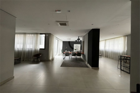 Studio na Consolação, a 250 metros do metrô Paulista - SP