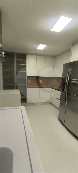 Apartamento à venda no Jardim América 2 Suítes e 3 vagas - 157 m²