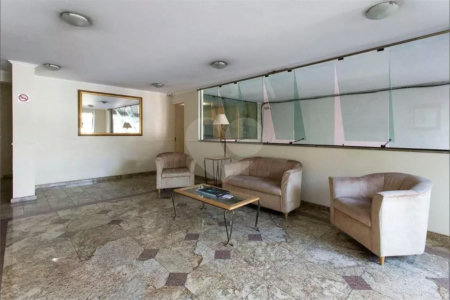 Apartamento à venda na Vila Nova Conceição, mobiliado pronto para morar com varanda e 1 vaga