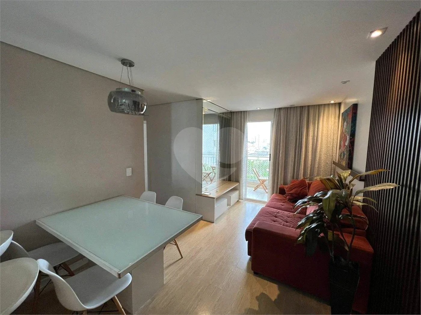 Apartamento à venda com 3 quartos, sendo 1 suíte,  em Vila Guilherme, São Paulo, SP