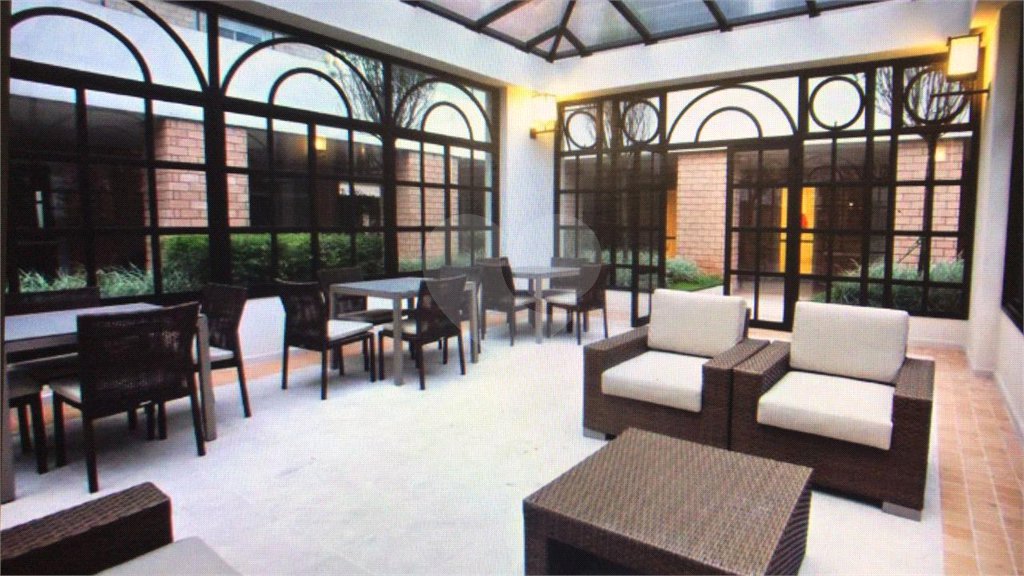 Condomínio clube, Apartamento na Mooca com 204 m² Com 3 suítes e 4 Vagas.