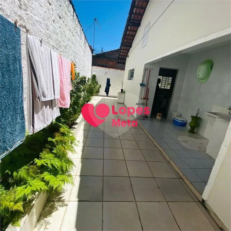 CASA A VENDA, NO BAIRRO JARDIM SATÉLITE, 3 DORMITORIOS 1 SENDO SUÍTE, 4VAGAS DE GARAGEM, SJC/SP