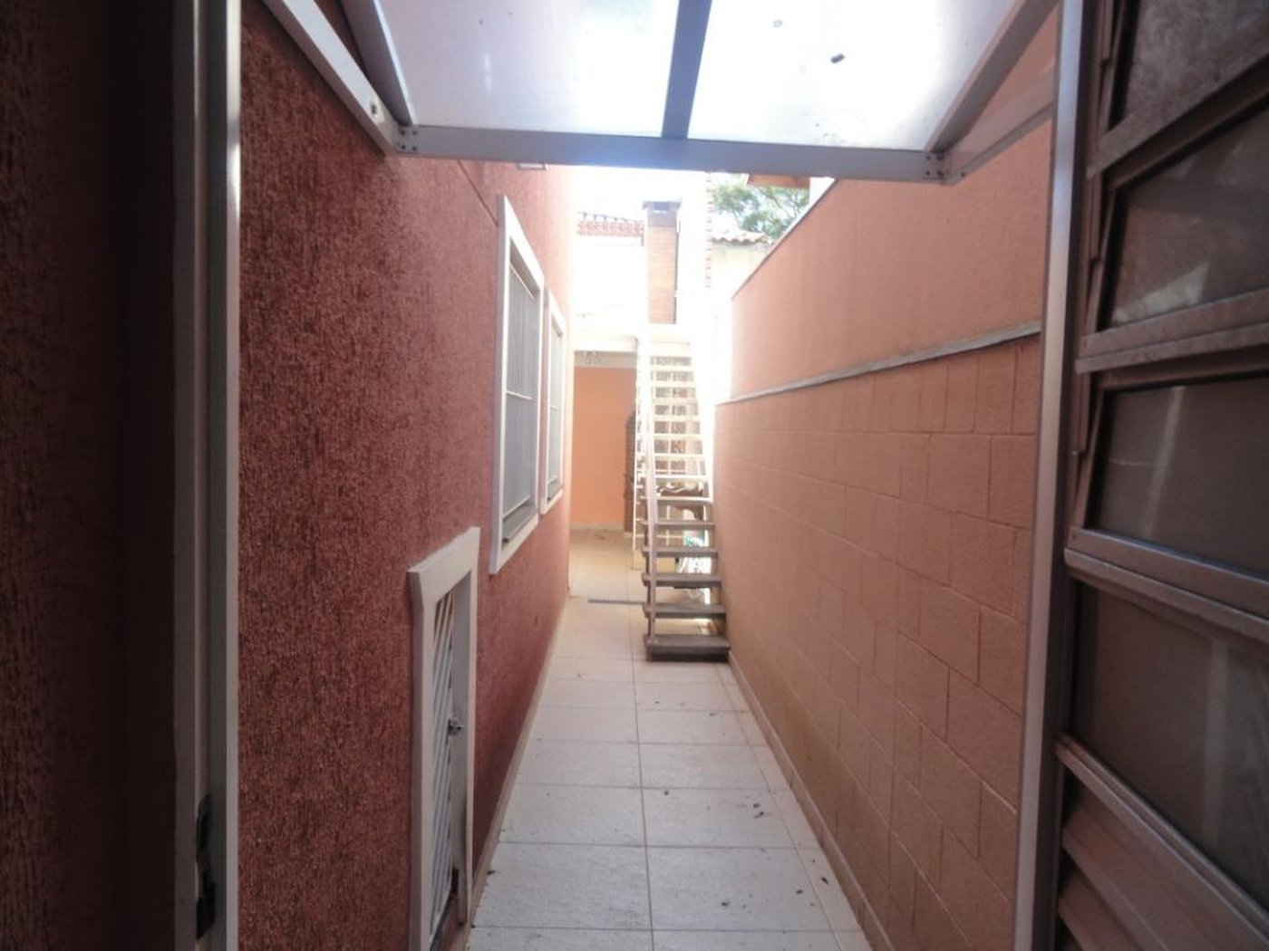 Sobrado à venda com 3 quartos, sendo 1 suíte, em Parque Ipê, São Paulo, SP
