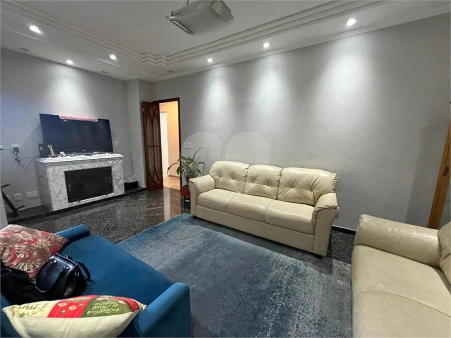 Apartamento Garden com 195 m² de Área Útil, 3 Dormitórios e 2 Vagas