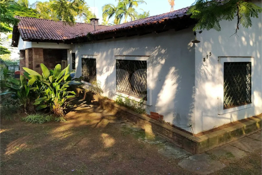 Casa com 4 quartos á venda em Brooklin, São Paulo - SP ou um novo projeto.