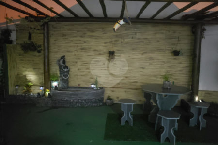 Casa térrea em Araraquara/SP, na Vila Xavier.