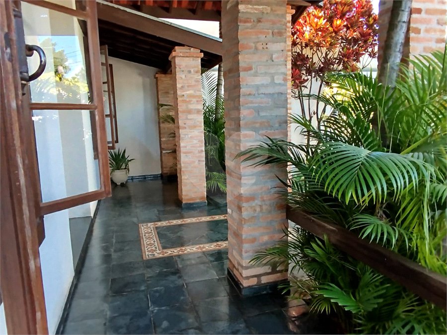 Sobrado à venda em Araras – Santa Olivia II 3 dormitórios 1 suíte