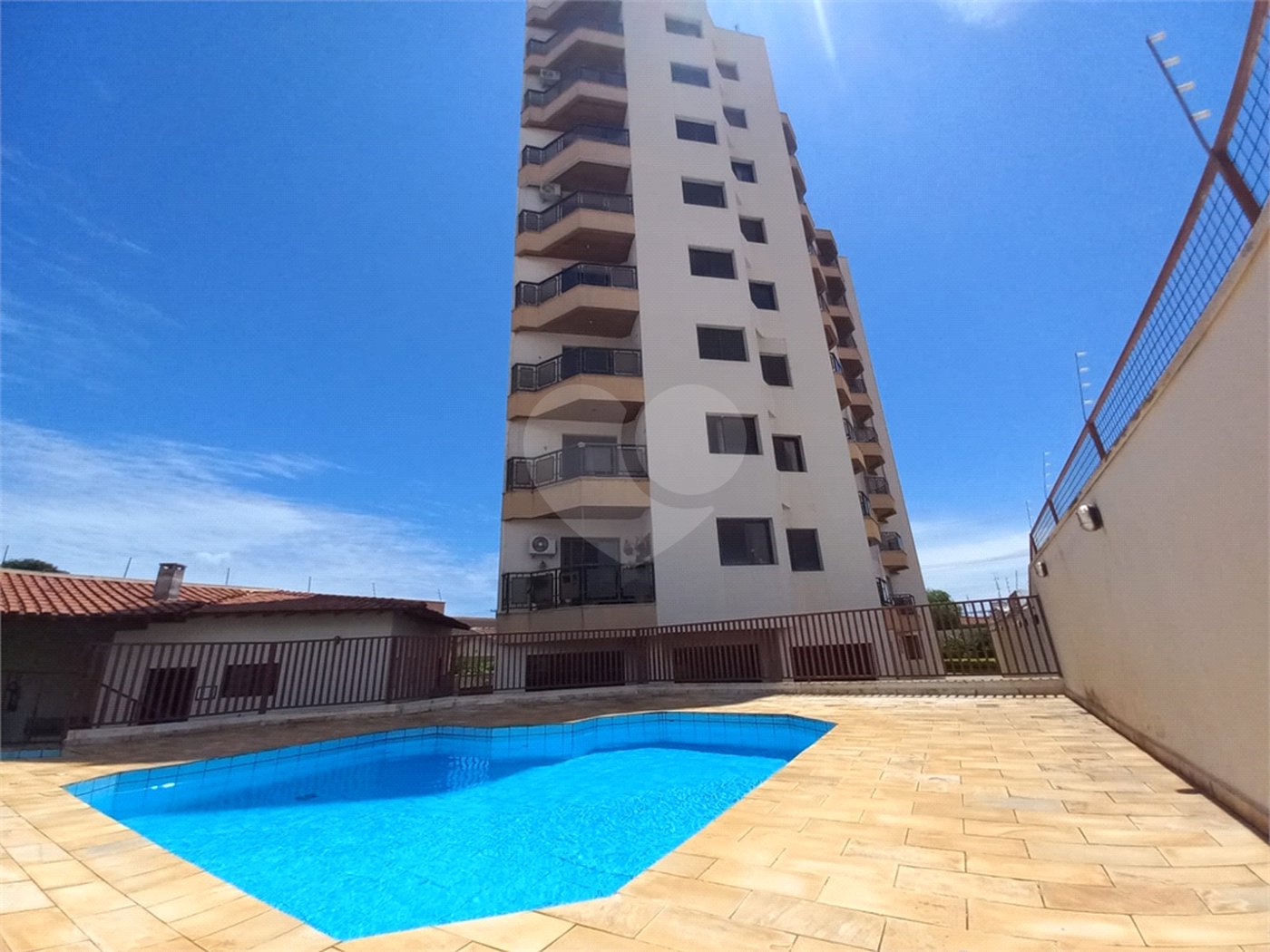 Duplex no Edifício Acapulco.