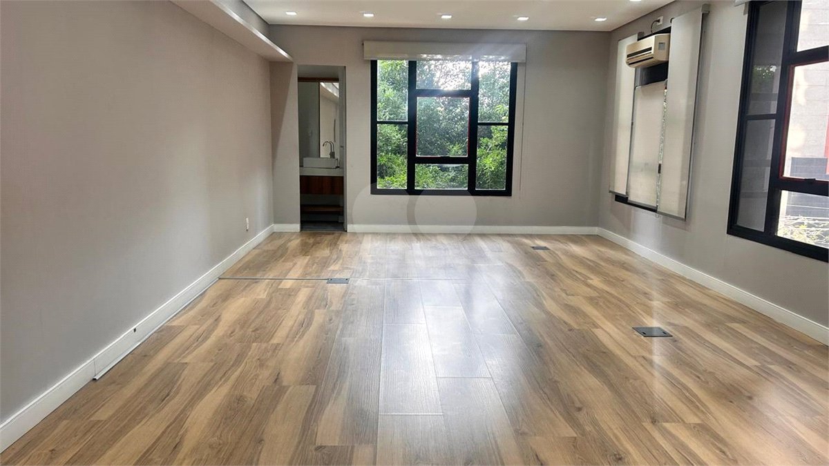 Sala à venda ou para alugar em Vila Olímpia, São Paulo, SP