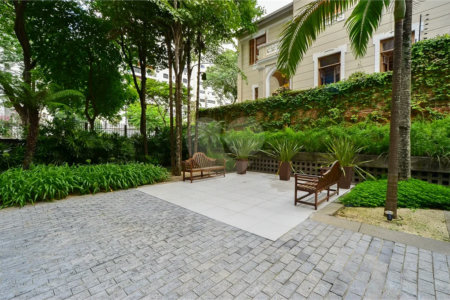 Imóvel de 226m² exclusivo com sala ampla 4 quartos, 2 suítes, 4 vagas Higienópolis