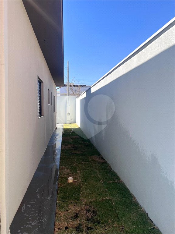 Casa à Venda no bairro Parque dos Flamboyants em São Carlos/SP