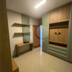 Indaiatuba- Vila Aurora -Condomínio Palm Tree Residence -Venda e Locação - R$ 7.000,00 - condominio - R$ 877,44- IPTU - R$ 211,64 - Pavimento Térreo: Sala de estar, sala de jantar, wc, cozinha, área de serviço, despensa. Pavimento Superior: Suíte com varanda e closet, 02 dormitórios e wc.social