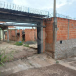 Casa térrea no Prolongamento Jardim das Torres.