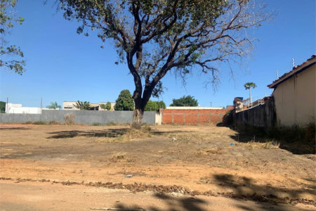 Terreno à venda em São Luís, Balsas - MA