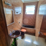 Sobrado com 300m² , 3 dormitórios , sendo 2 suítes , 4 vagas , à venda no Jabaquara.
