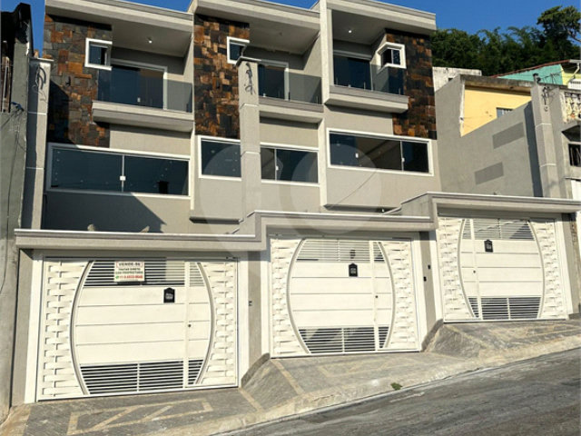Sobrado à venda com 3 quartos, sendo 1 suíte,  em Vila Pirituba, São Paulo, SP
