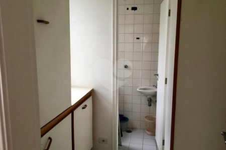 Apartamento com 3 Dormitórios sendo 1 Suíte 2 Vagas à Venda 99 m² por R$ 650.000