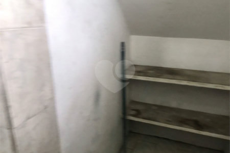Galpão Comercial na Vila Luftalla.