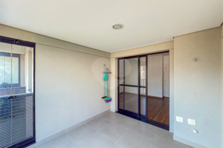 Studio novo com 33m² e vaga na garagem na região da Aclimação em São Paulo - SP.