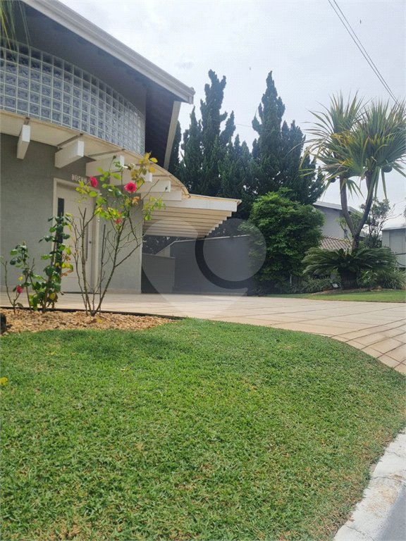 Sobrado à venda ou para alugar com 3 suítes em Villaggio Capríccio, Louveira, SP