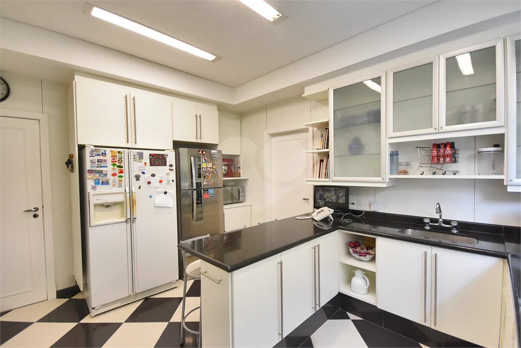 Casa impecável em terreno de 546m2