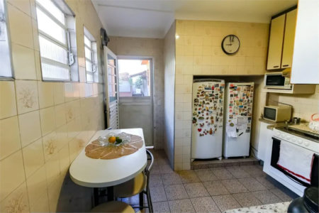Casa à venda com 6 quartos, sendo 1 suíte, em Morumbi, São Paulo - SP