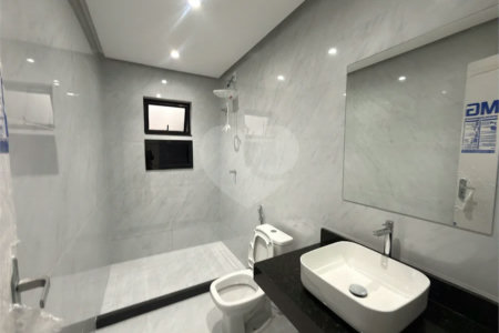 Casa Linear 3 quartos com 1 suíte, área de lazer
