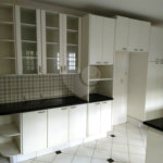 SOBRADO DE 426,0 M² COM 04 SUITES, SALÃO DE FESTAS, 06 VAGAS,06 BANHEIROS E PISCINA PARA LOCAÇÃO OU VENDA NO BARRO BRANCO