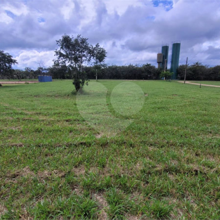 Loteamento no Condomínio Vila Pinhal do Broa