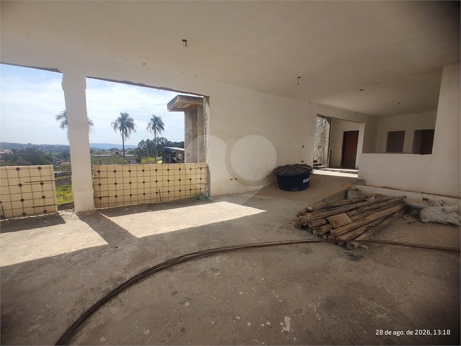 Terreno 810 metros à venda em Atibaia com projeto aprovado exclusivo de alto padrão com construção inacabada
