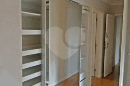 Apartamento a venda com 252 m² no Campo belo.